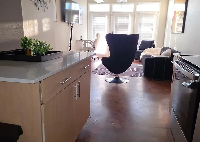 Modern Industrial With Private Garage Queen Bed Workspace In-unit Laundry * Fort Worth